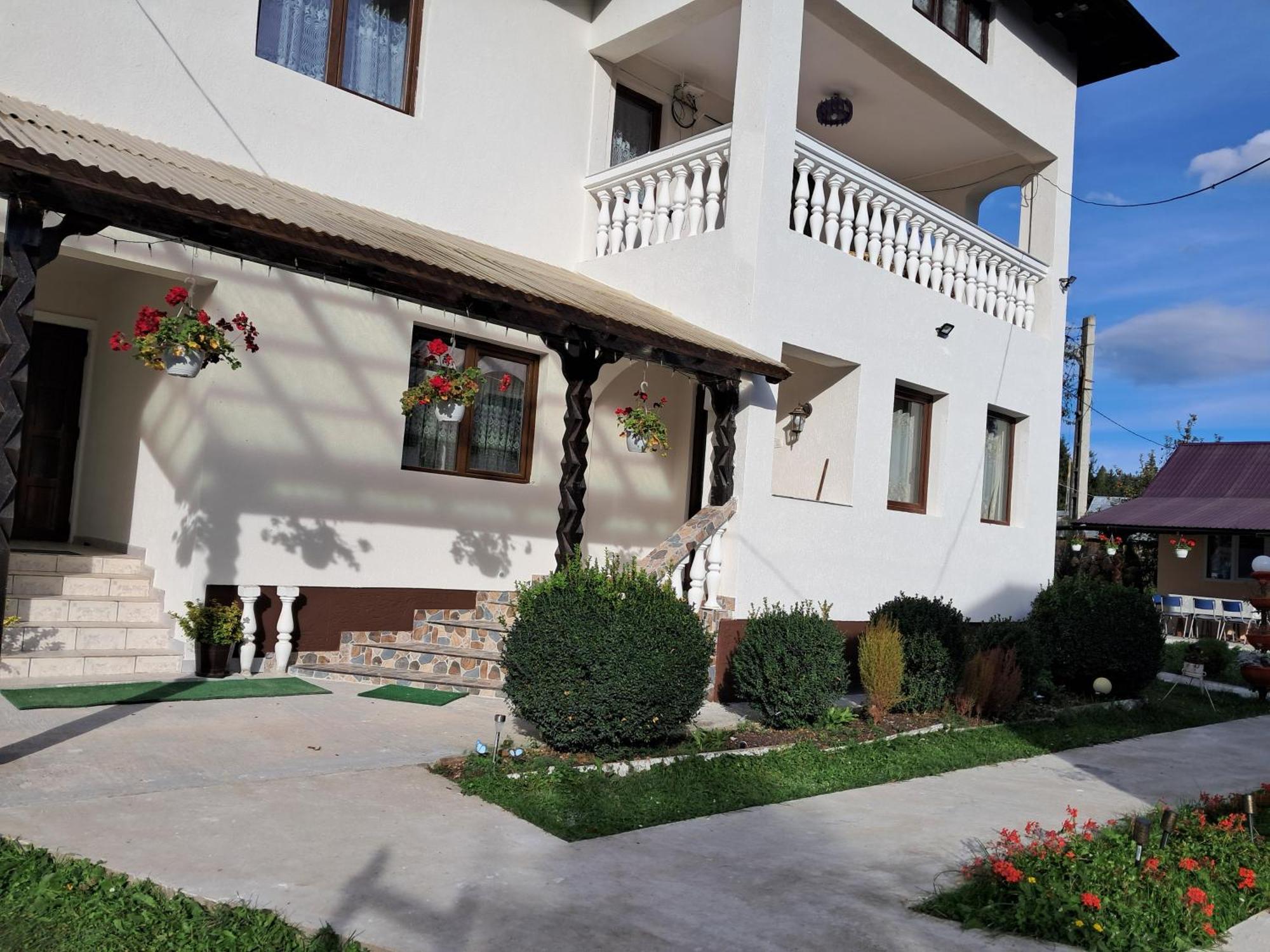 Отель Casa Ionescu Садова Номер фото